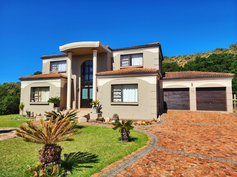 4 Bedroom Property for Sale in Cola Beach Western Cape